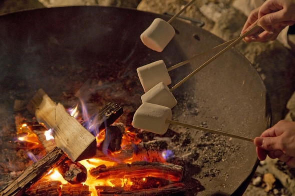 【HANARE／和食すき焼き鍋プラン】 お刺身、天扶良、すき焼き。和食の定番で、安心のおいしさを。